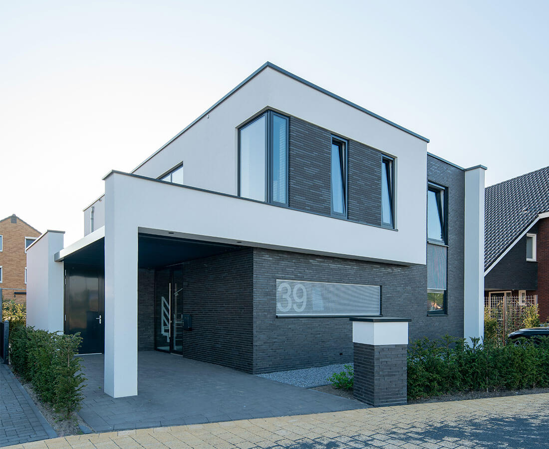 Moderne kubistische vrijstaande woning